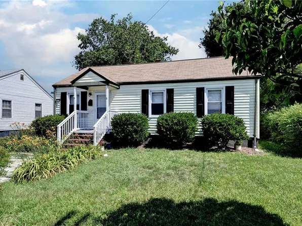 11 Thornrose Ave, Hampton, VA 23669