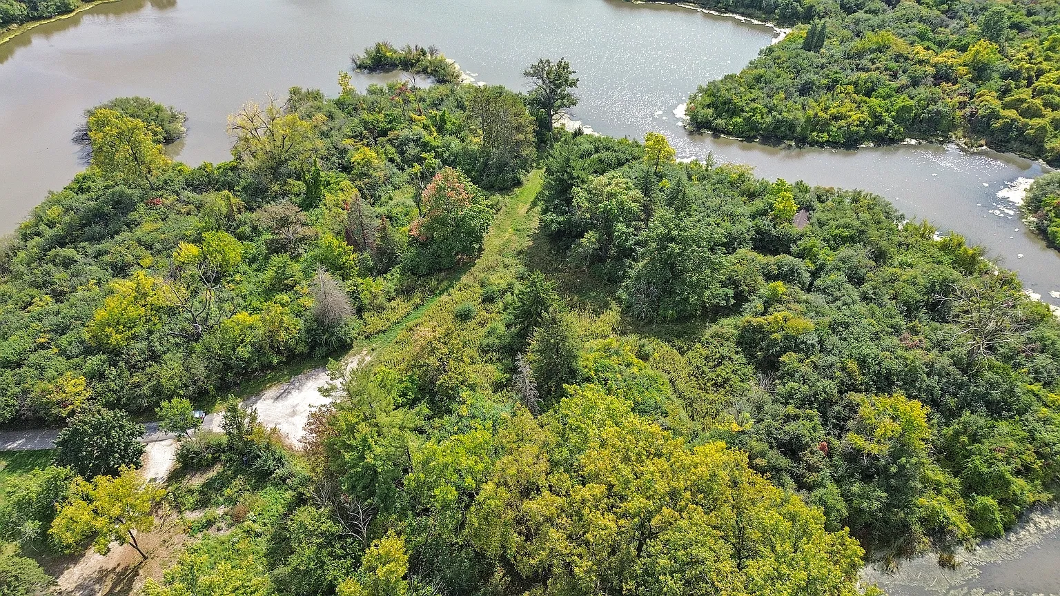 141 Breakenridge Farm photo 1