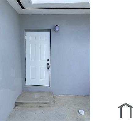 2nd image of 2730 NW 19th Ave #4