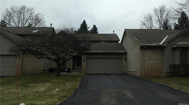 1st image of 29700 Vista Ct #1