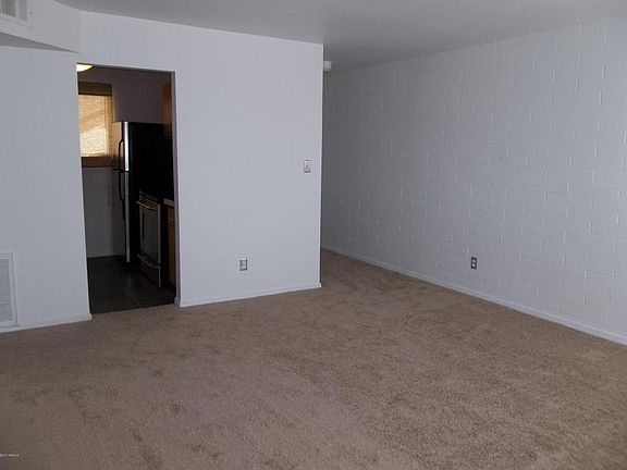 2nd image of 814 N 82nd St APT G109