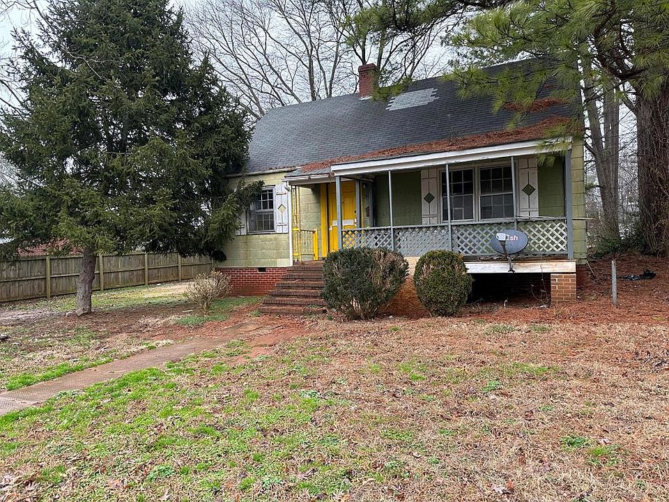 1st image of 620 Virginia Ave