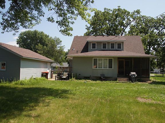 2nd image of 1520 Walnut St