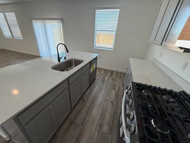 4014 Clary Ct — Photo 8