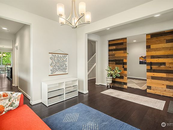 5th image of 5060 327th Avenue NE