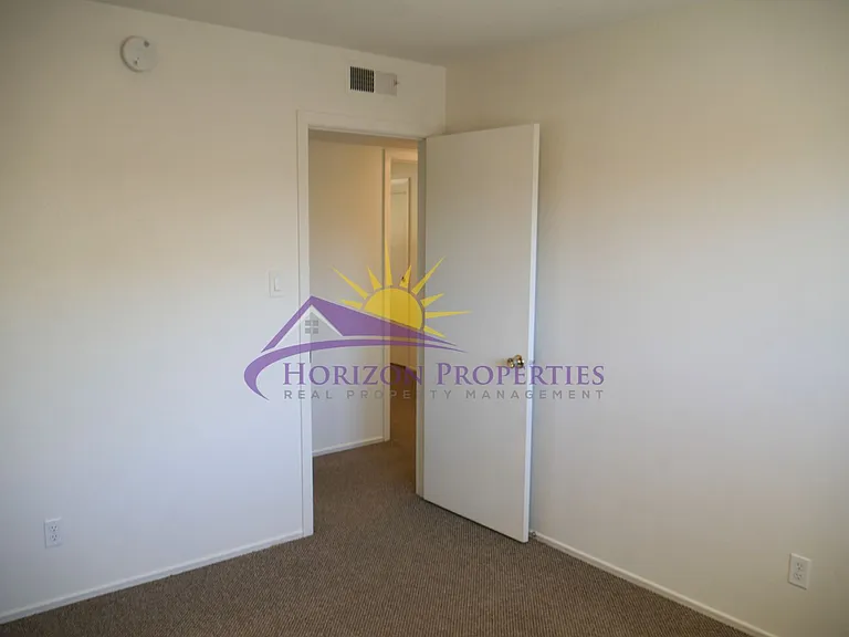 7296 Farm Dale Way — Photo 12