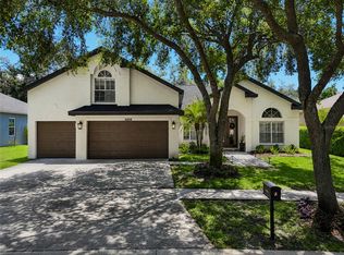 6004 Merlinwood Dr, Lithia, FL 33547