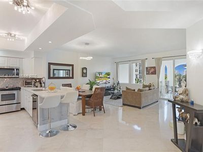 3700 Island Blvd #C307, Aventura, FL, 33160