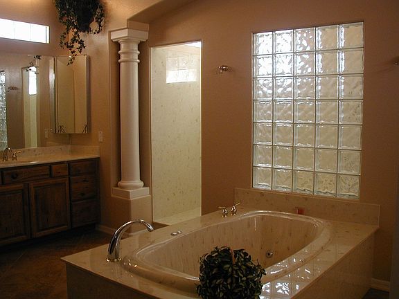Luxious Masterbath
