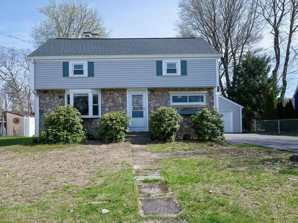 4 Carron Ln, Oxford, MA 01540