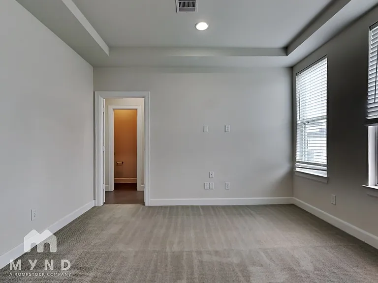 353 Eado Park Cir — Photo 9