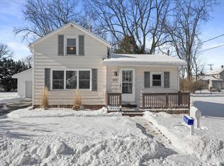 6010 Lake St, Mc Farland, WI 53558
