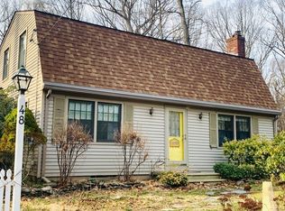 48 Laurel Rd, Wilbraham, MA 01095