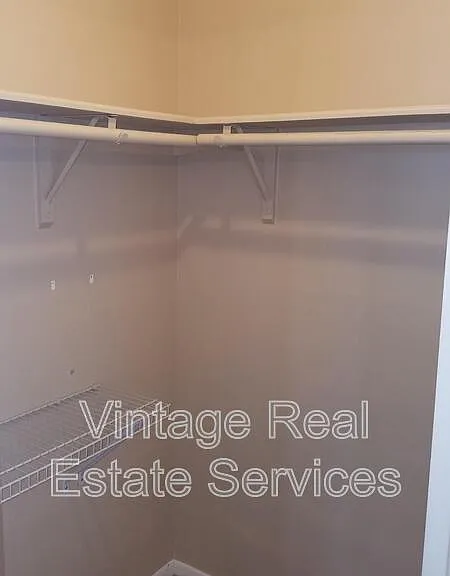 1904 Firethorn Ct — Photo 23