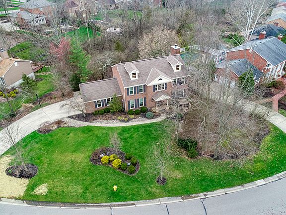 4th image of 7907 Montreal Ct