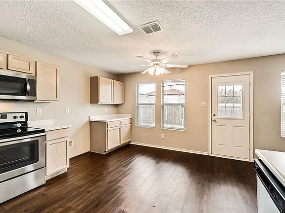 4th image of 8708 Cove Meadow Ln