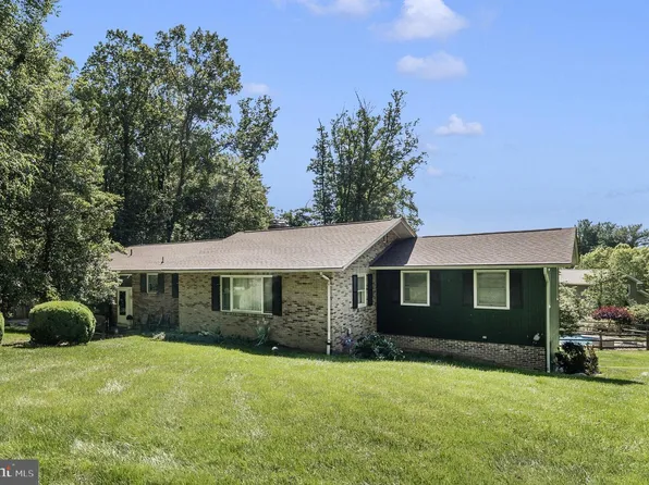 6213 White Oak Dr, Frederick, MD 21701