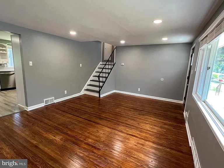 23 Greentree Ln — Photo 5