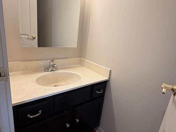 5th image of 153 N Gregory St #18