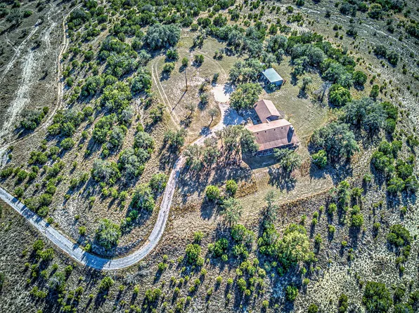 414 Hall Ln, Spicewood, TX 78669