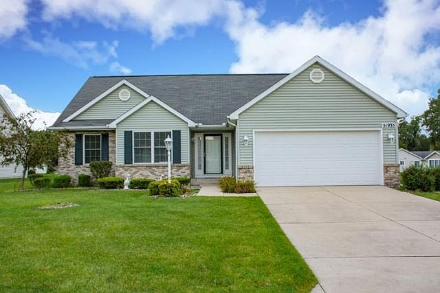 1st image of 51935 Courtland Dr W