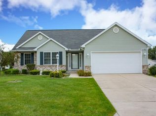 51935 Courtland Dr W, South Bend, IN 46637