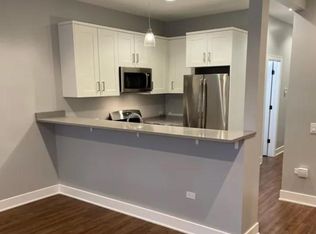 1810 W Touhy Ave #1, Chicago, IL 60626