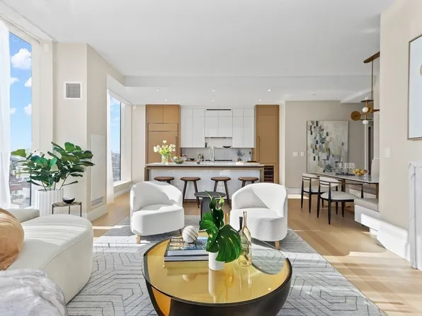 380 Harrison Ave #14B, Boston, MA 02118