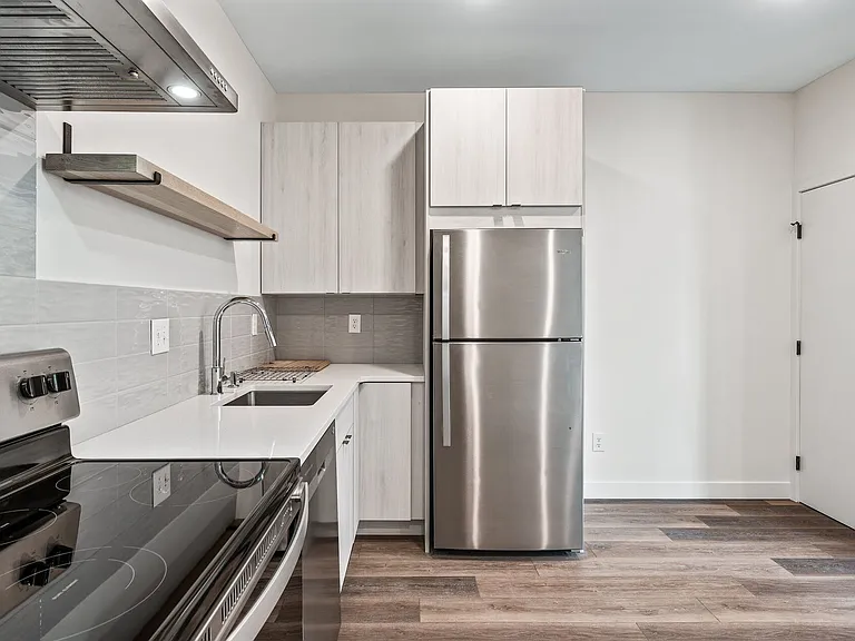 Olive Apartments — Photo 48