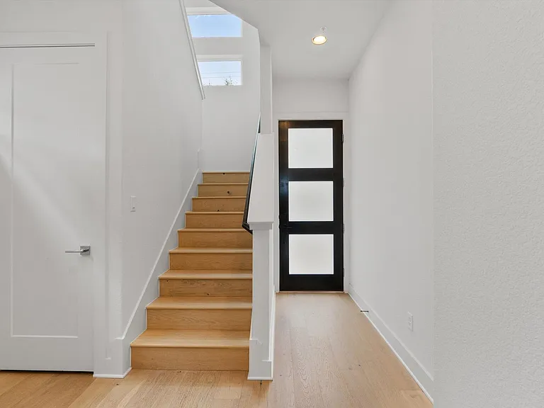 2050 Lohmans Spur Rd #804 — Photo 3