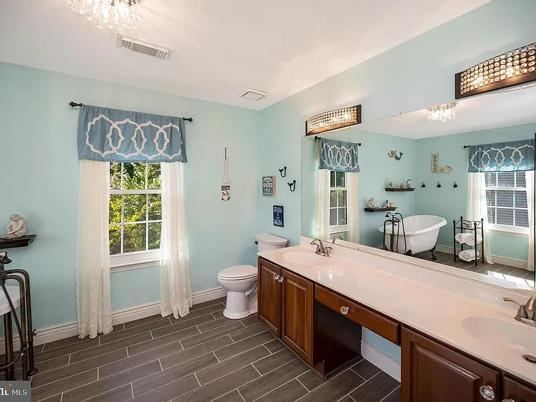 64 Blossom Wood Ct — Photo 39