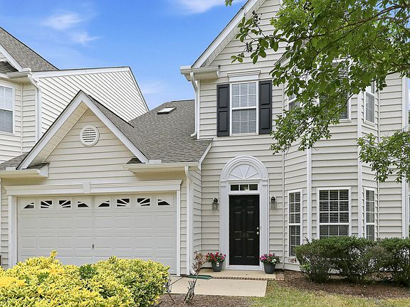 3rd image of 135 Hilda Grace Ln