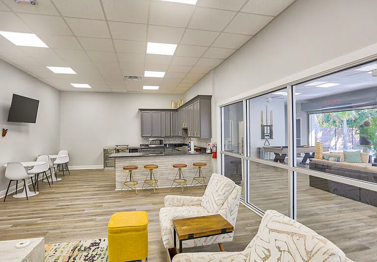 LTL Royal Palms Baton Rouge MT LLC — Photo 3