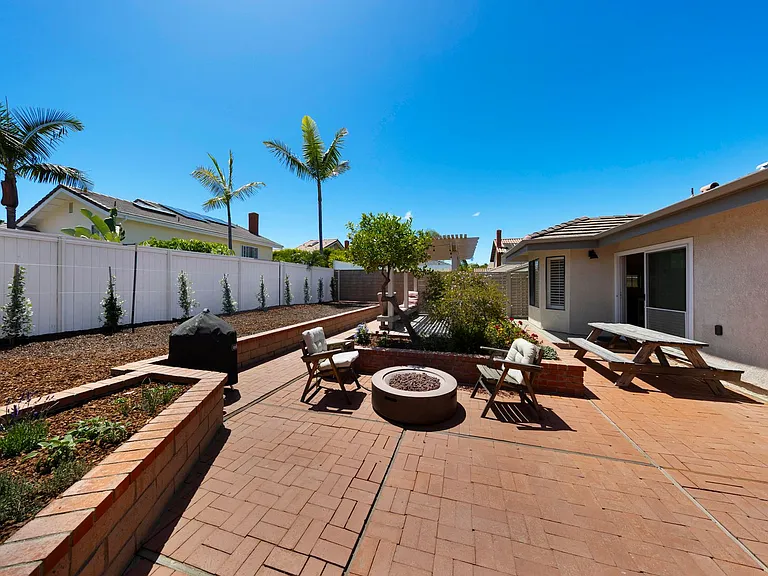 24356 Titus Dr — Photo 27