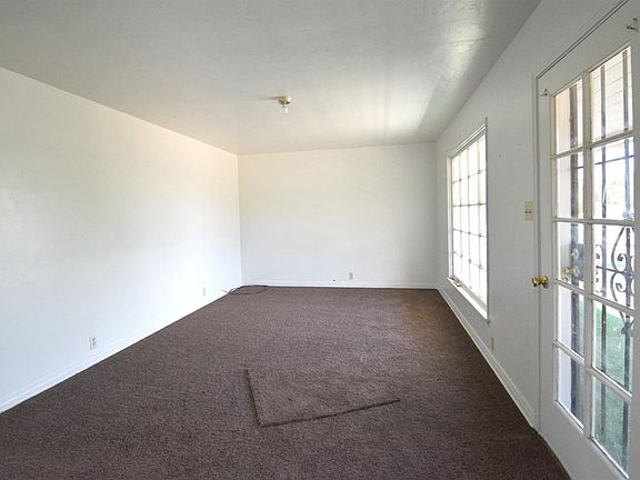 2nd image of 278 N Palm St