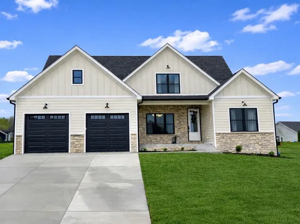 831 Spyglass Hill Dr, Bedford, IN 47421