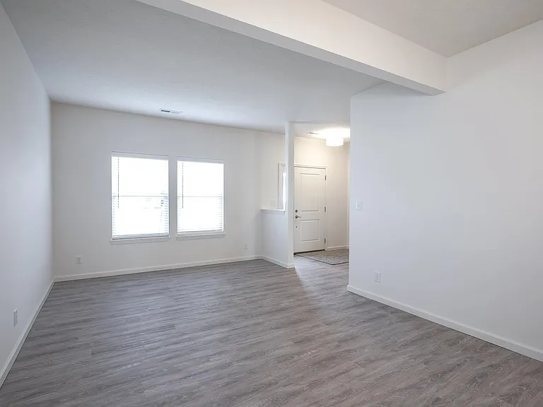 1133 Thorny Ln — Photo 10