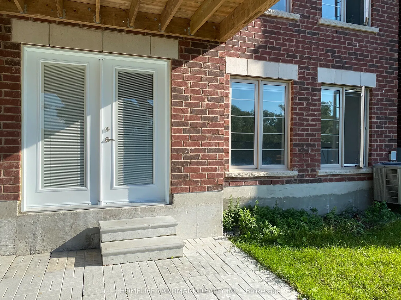 2 bed, $2,400 — Photo 1