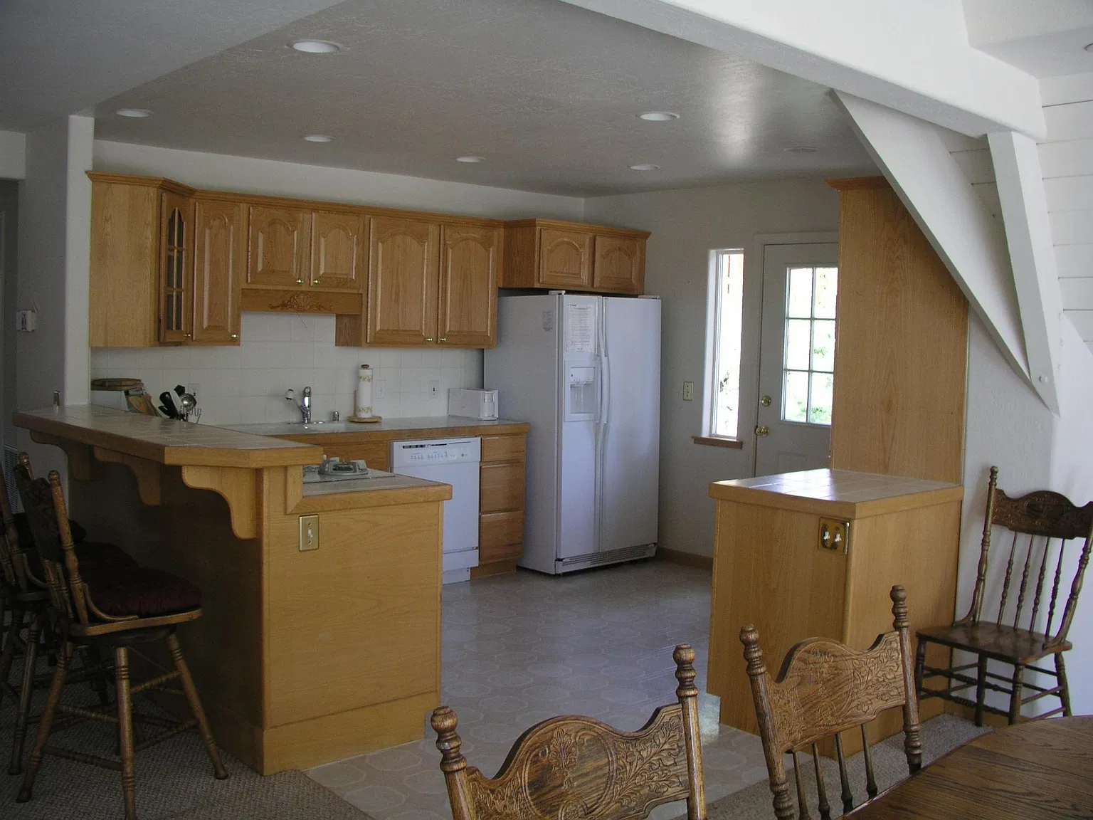 4 bed, 2110 sqft, $2,800 — Photo 4