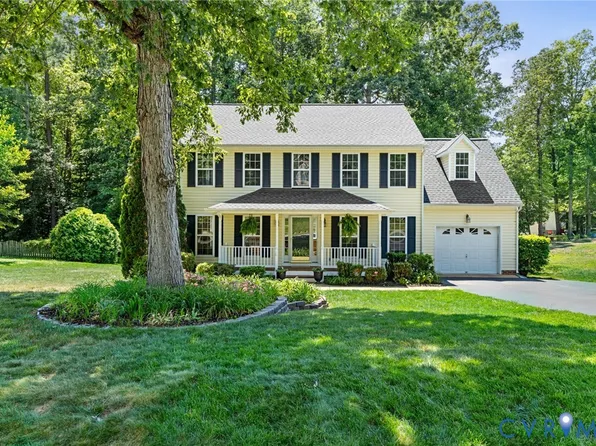 12001 Swift Crossing Dr, Midlothian, VA 23112