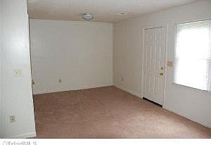 4th image of 1301A Willard St