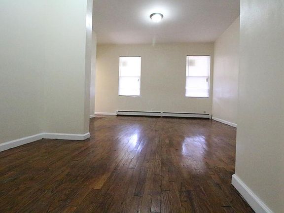 5th image of 1040 McBride St #2