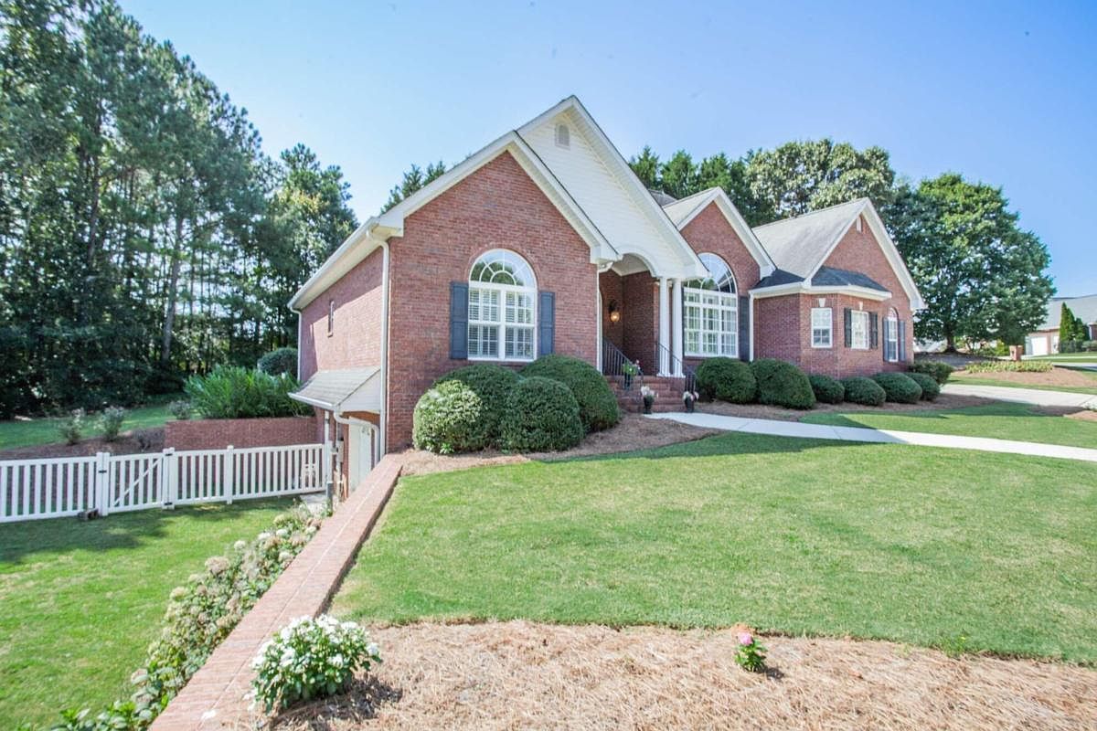 105 Orion Ter, Carrollton, GA 30117 | MLS #10194153 | Zillow