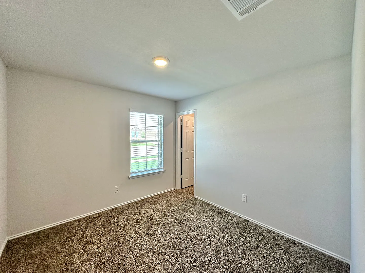 9602 Kensley — Photo 3