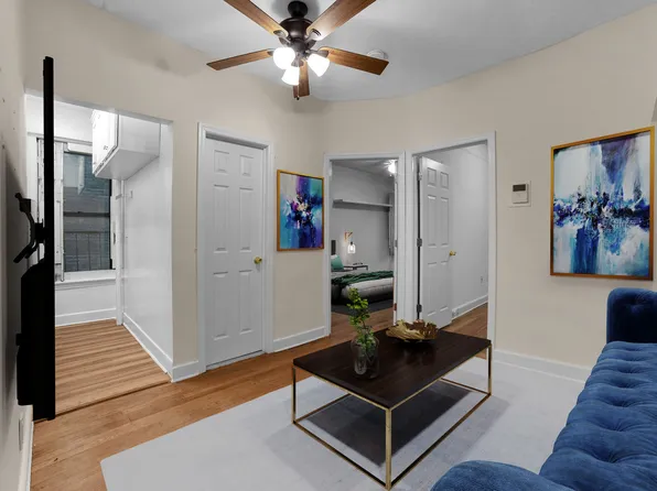 425 West Broadway image 1 of 11