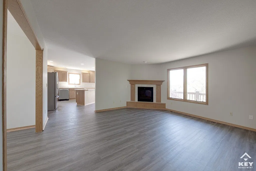 4 bed, 2954 sqft, $2,750 — Photo 3