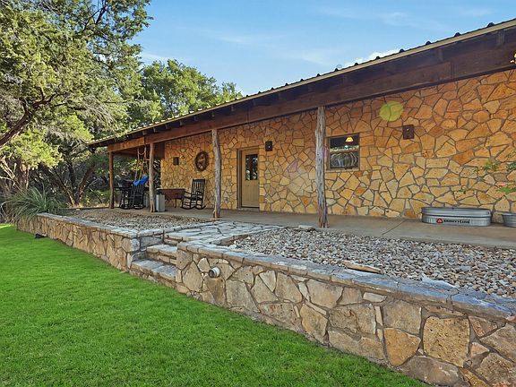 3rd image of 1136 County Road 306b