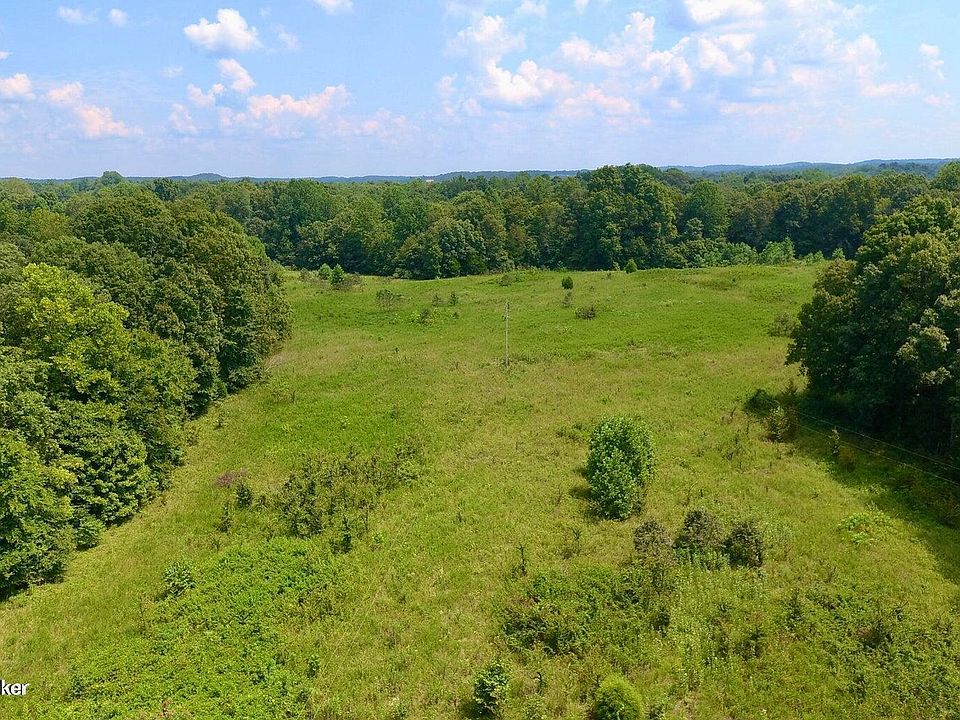 1st image of 401 Fox Run Rd