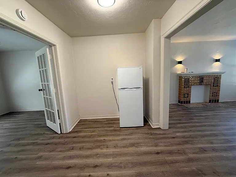 800 East Dr — Photo 10