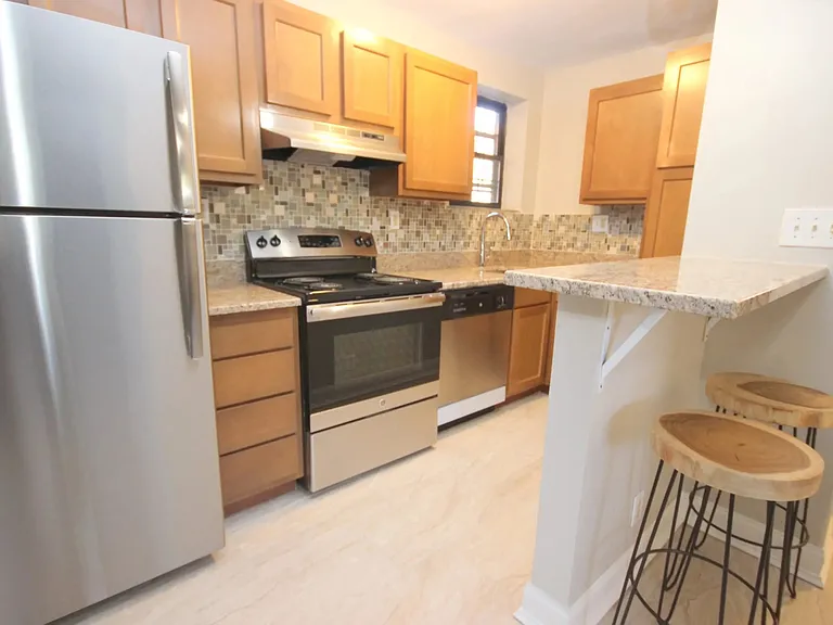 2BR - Kitchen (Available NOW!)